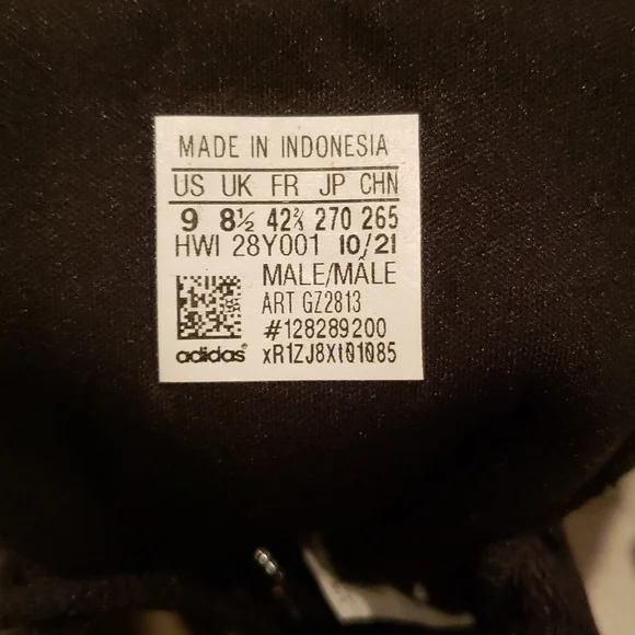 Brand New Men Adidas Shoe, Black Size 9 - Picture 7 of 10